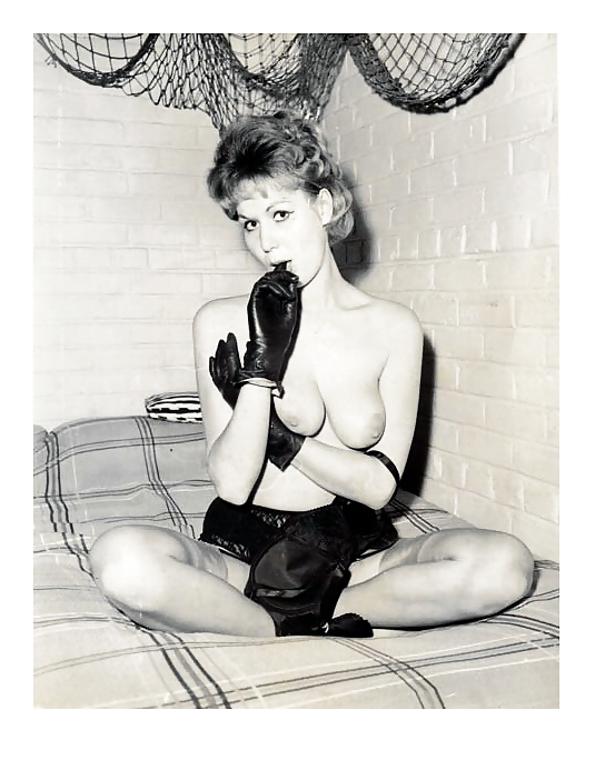 Unknown Pin-ups of the 1950's #18689253