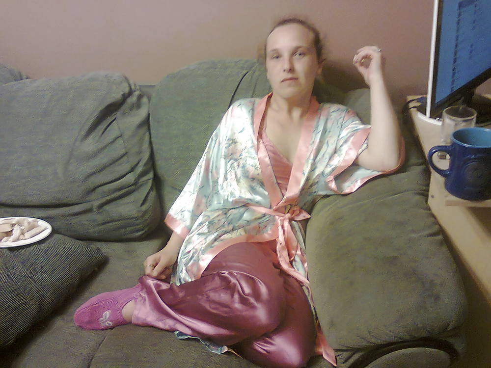 Wife in satin #18162050