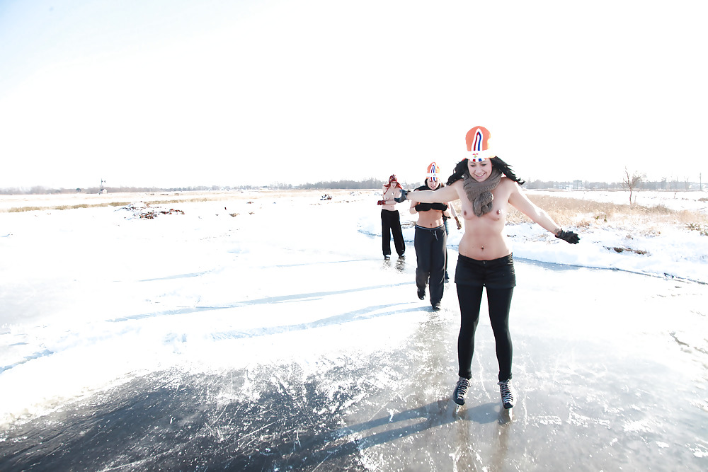 Julia,Elisa,Britt & Gylve on the Duth ice part 2 #7287860