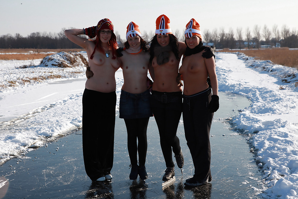 Julia,Elisa,Britt & Gylve on the Duth ice part 2 #7288067