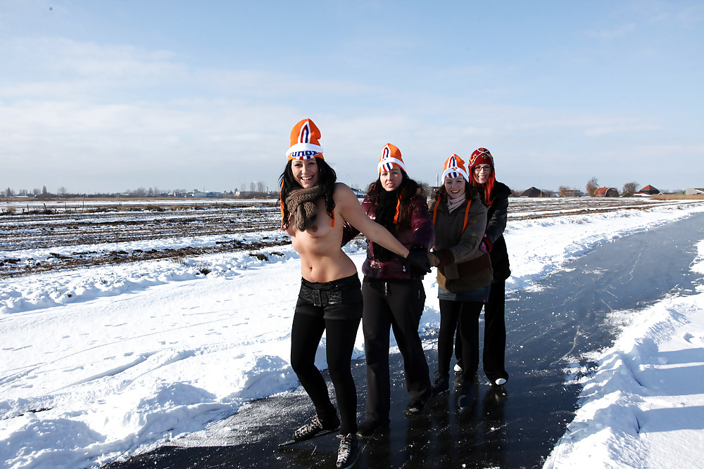 Julia,Elisa,Britt & Gylve on the Duth ice part 2 #7288465