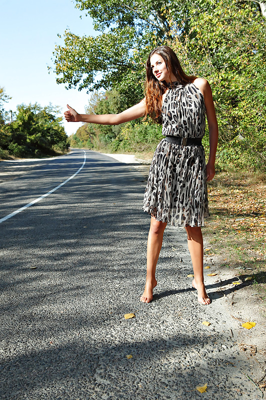 Trampen mit Koerpereinsatz - Hitchhiking gets physical