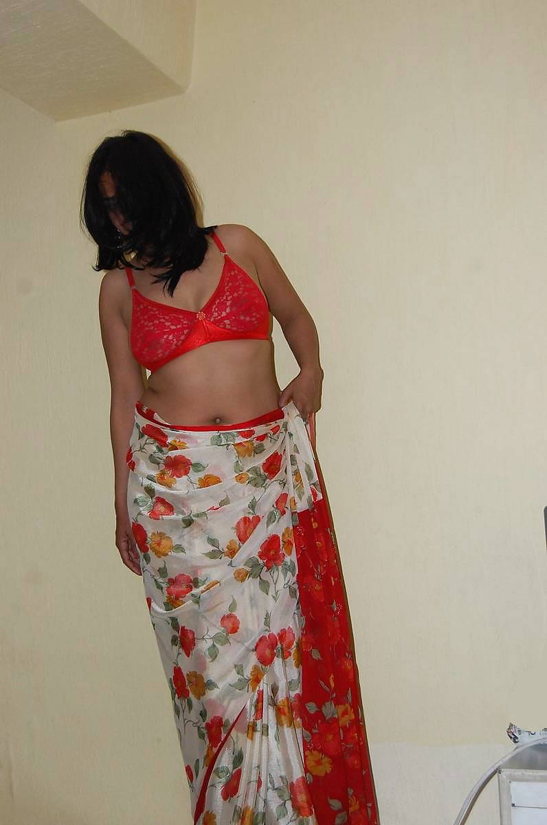 Indian wife exposing #9762519