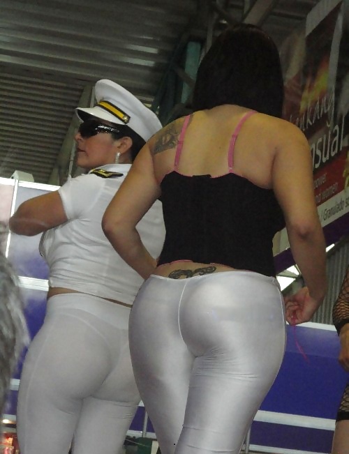 Vadias vestidas e Gostosas 4 - clothed and sizzling bitches 4 #9299398