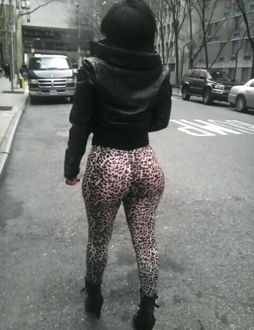 Vadias vestidas e Gostosas 4 - clothed and sizzling bitches 4 #9299411