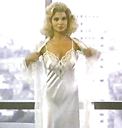 Loni Anderson #16778652