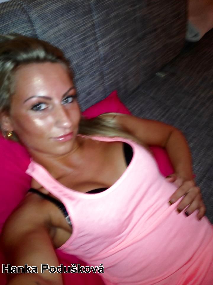 Hanka poduskova
 #12746156