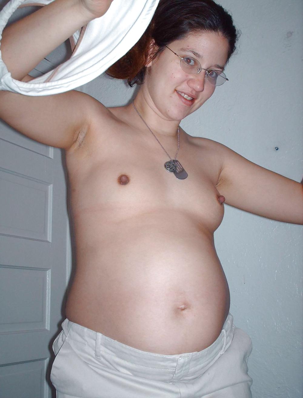 Pregnant Hairy Ameteur Big Tits - Schwangere Hausfrauen #12980231