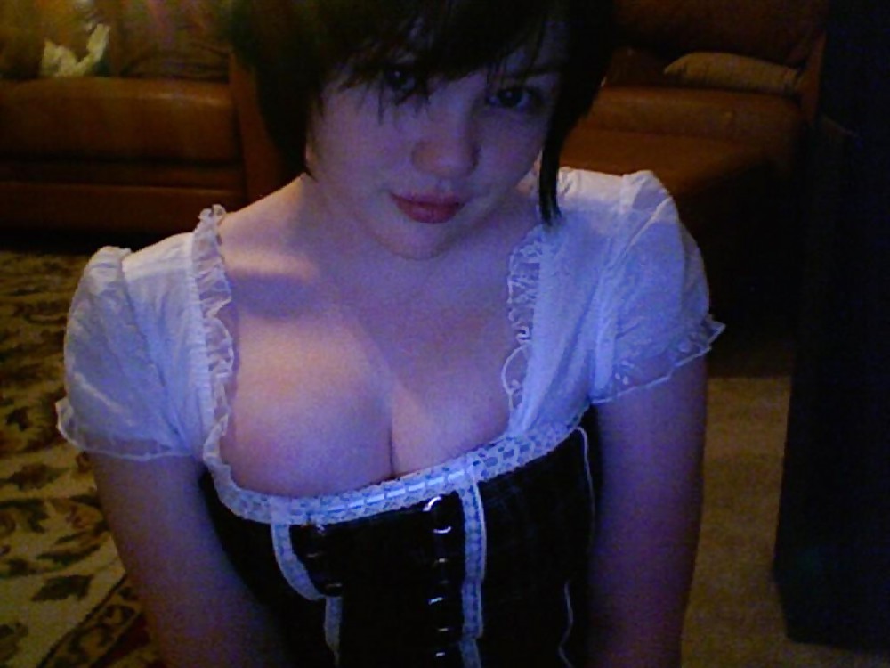 Cute Face Busty Emo Girl #9257024