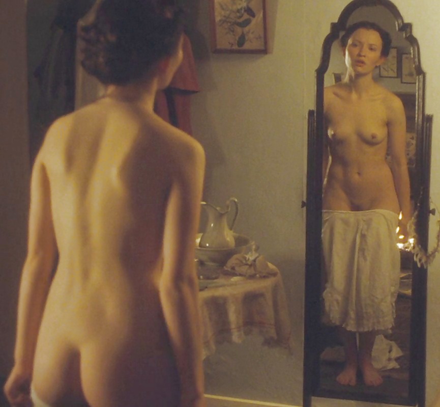 Emily Browning Ultimate Nude Collection #13046564