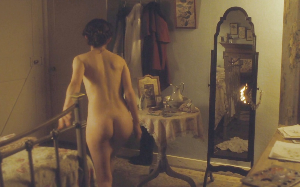 Emily Browning Ultimate Nude Collection #13046688