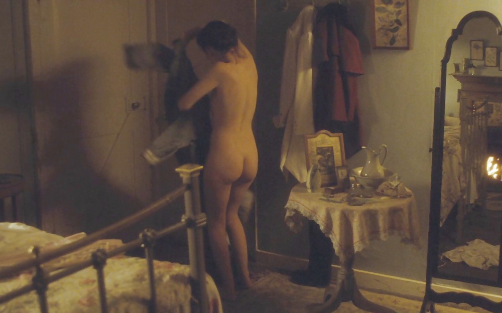 Emily Browning Ultimate Nude Collection #13046704