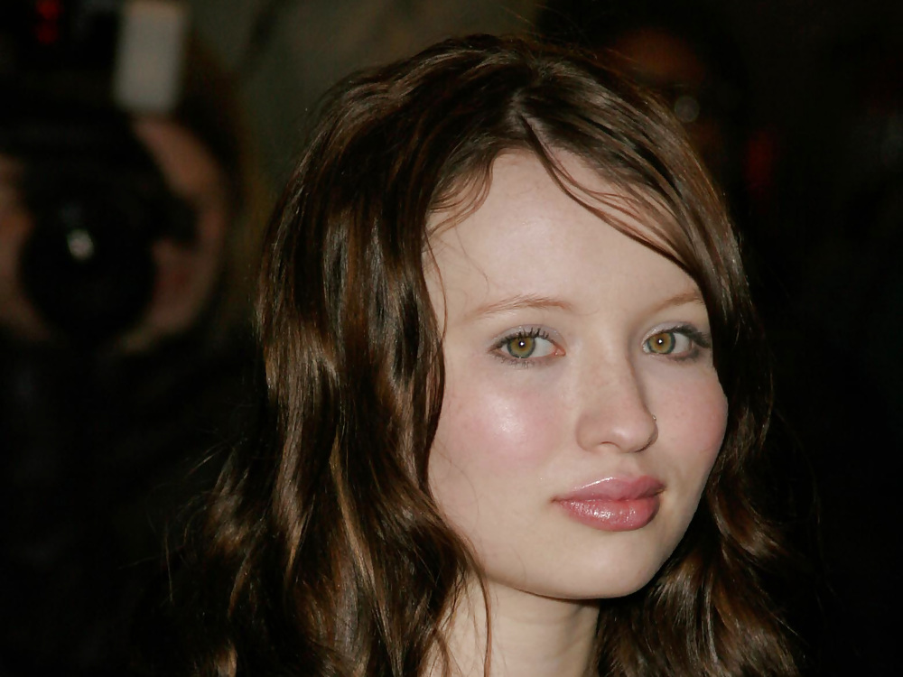 Emily browning collezione nudo finale
 #13046929