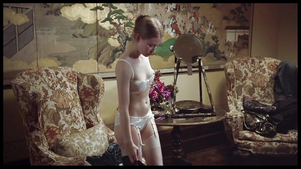 Emily Browning Ultimate Nude Collection #13047279