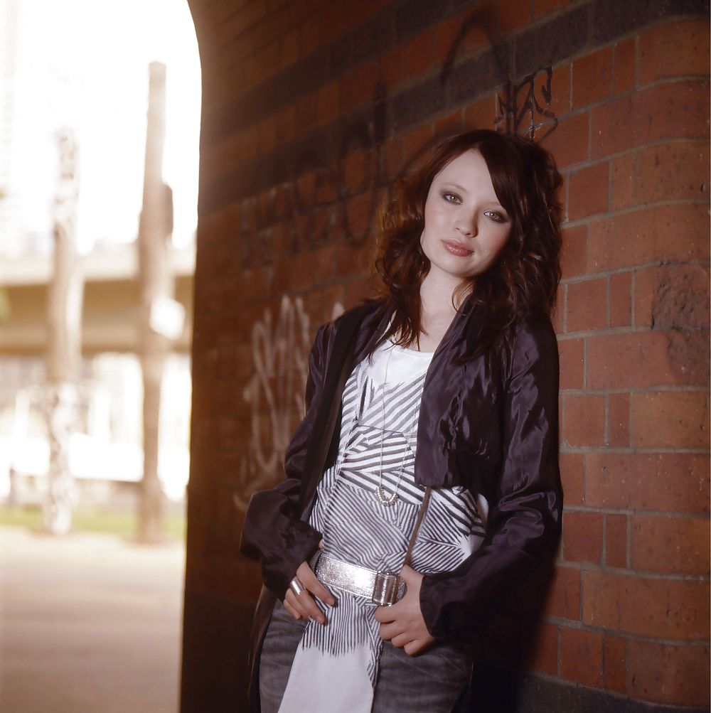 Emily Browning Ultimative Akt Sammlung #13047437