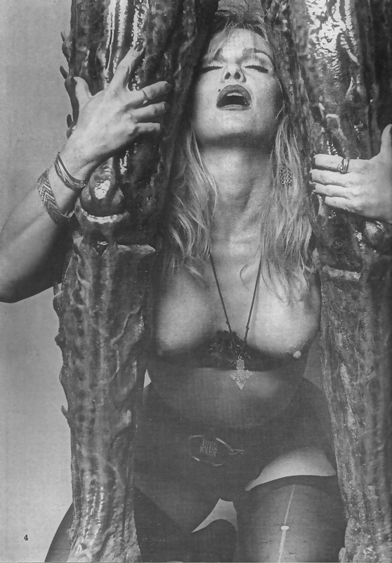 80s Scream Queen Linnea Quigley  #19829117