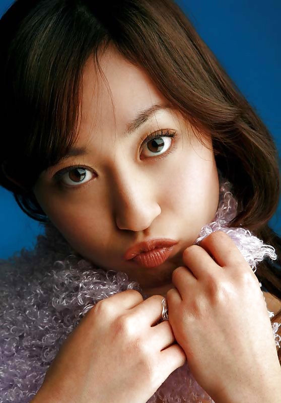 Momo-chan takes a shower #4135301