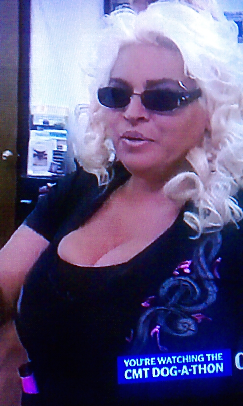 Pechugona beth
 #17762778
