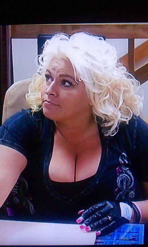 Pechugona beth
 #17762791