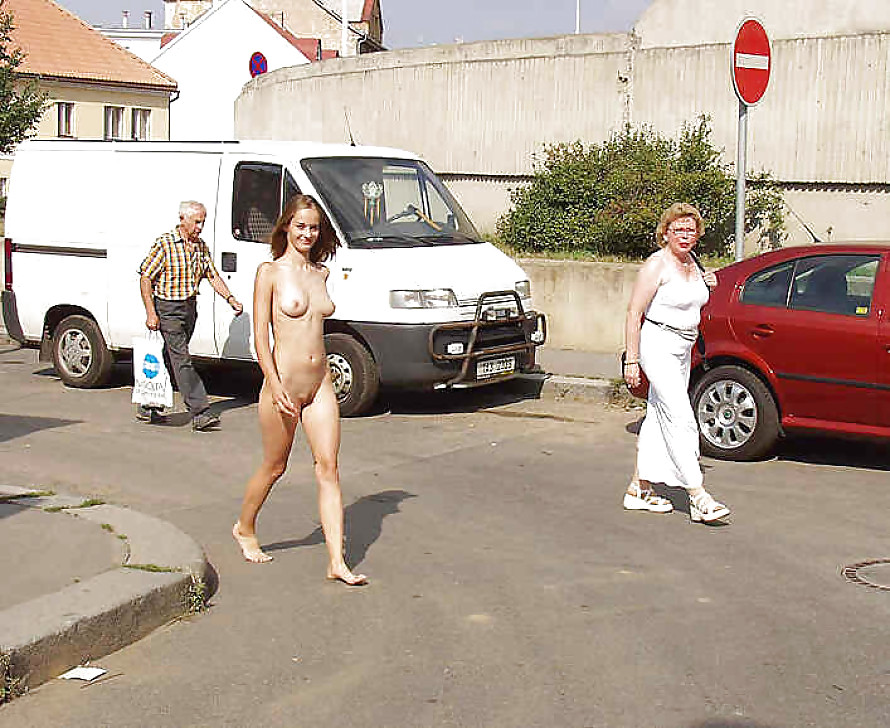 Collection De ... Nue Et Le Clignotement Du Public #7762452