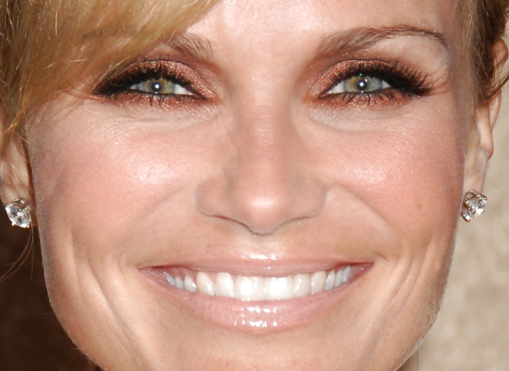 Kristin Chenoweth #15806816