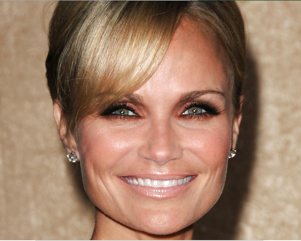 Kristin chenoweth
 #15807388