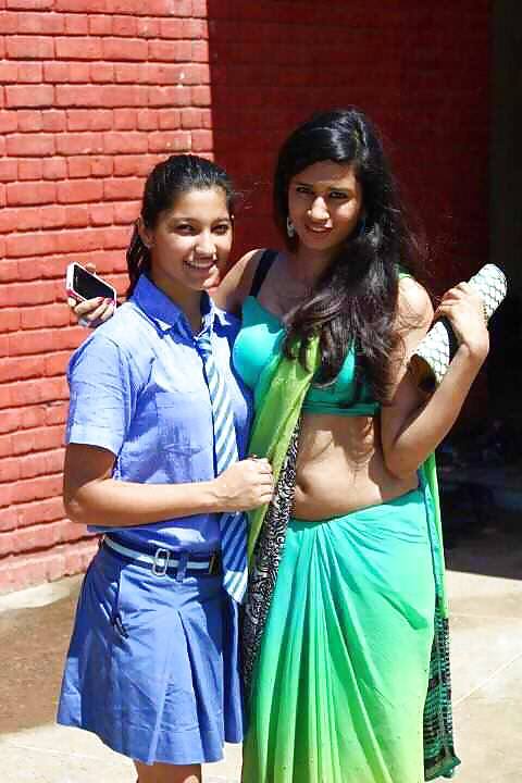 Ragazze indiane in sari !!!!
 #21232506