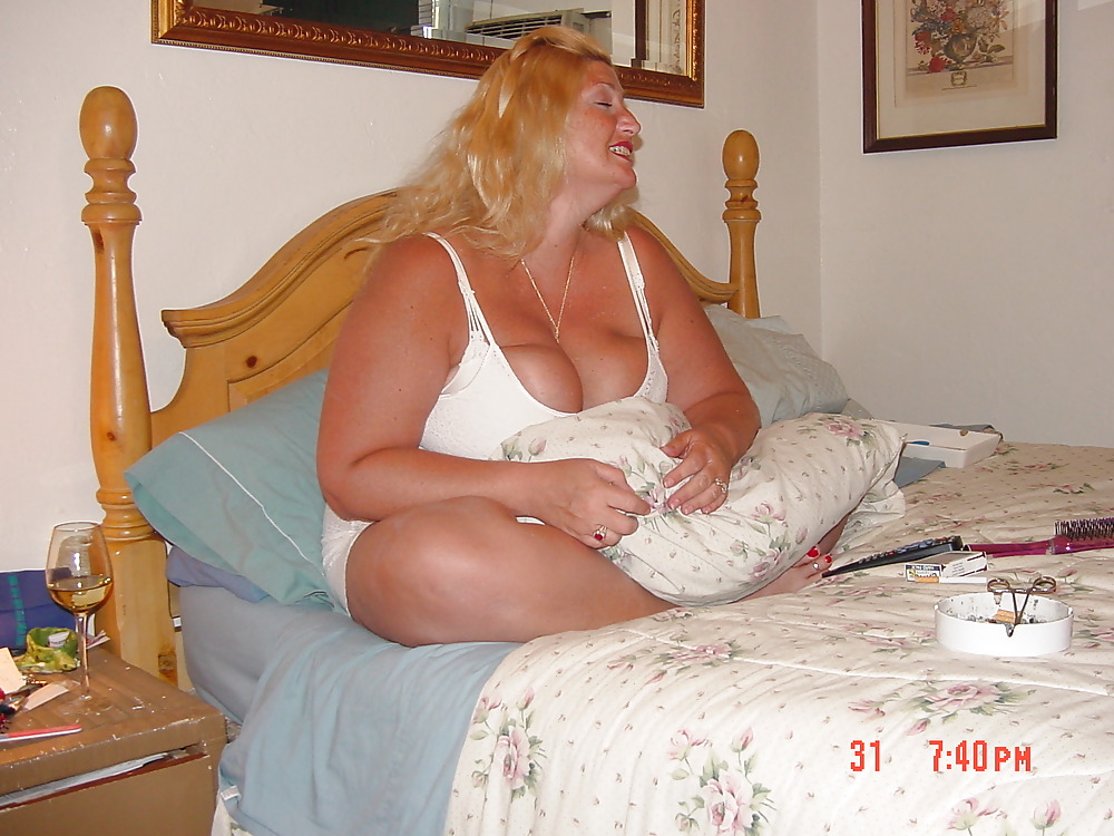 More pics of this fat florida slut...such a good slut.... #2070407