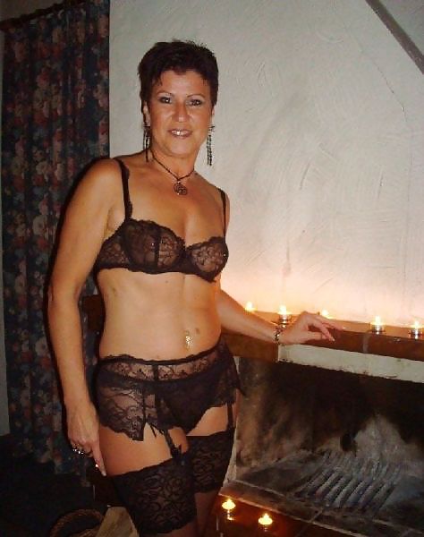 Donna in lingerie sexy
 #18523771