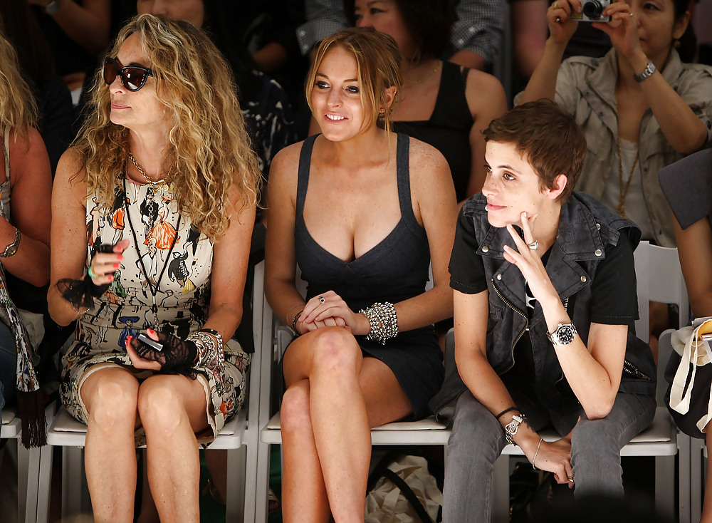Lindsay Lohan Ronson Spring 2009 fashion show #3696805
