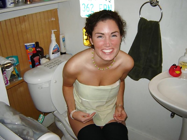 Teen and 20's caught on toilette #4548502