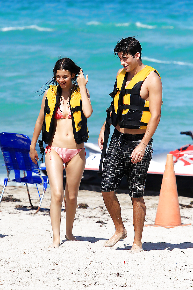 Victoria Justice - In a bikini at a beach in Florida #5297344