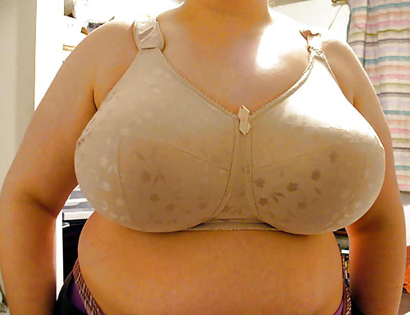 Big boobs mature women in bras! #19993652