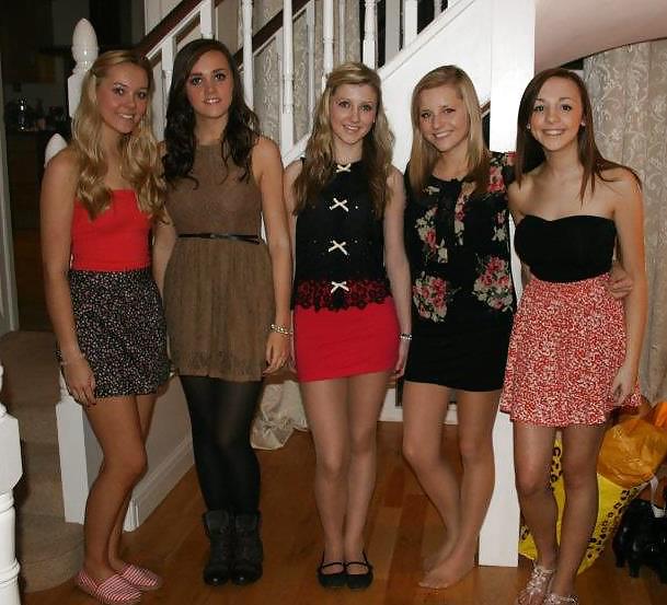 私と友達
 #8492145