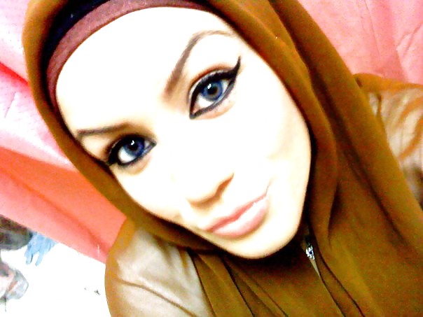 Hijab Faces  #12921323