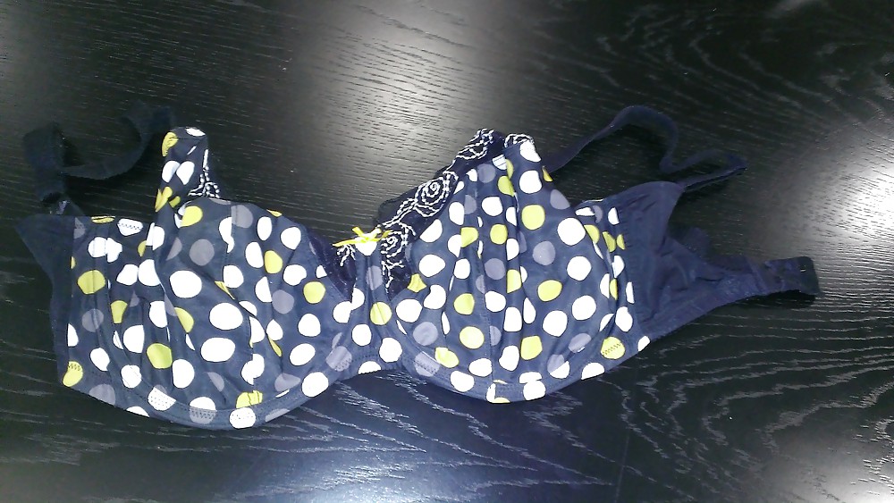 Reggiseno e mutandine
 #16841358