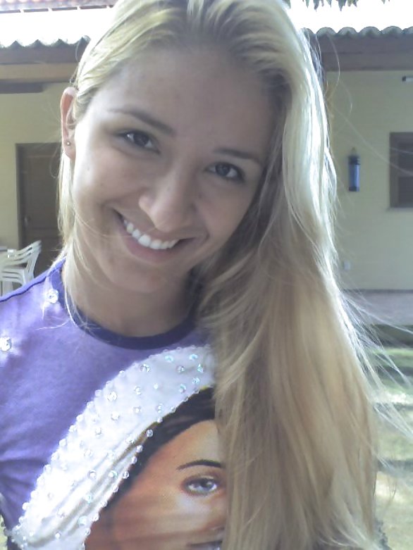 Rubia Nalgona - Big Butt Blonde