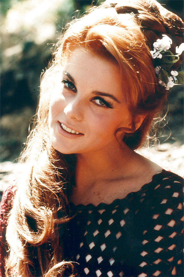 ¿Alguien es fan de Ann Margaret?
 #19665692