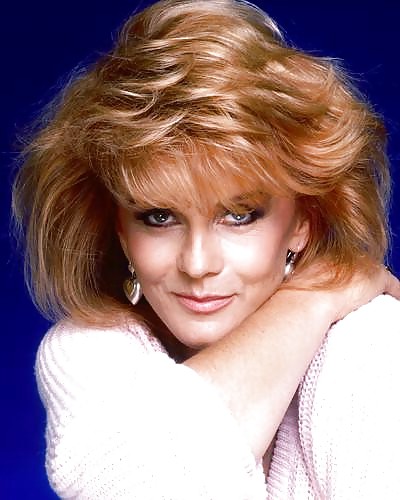 ¿Alguien es fan de Ann Margaret?
 #19665800