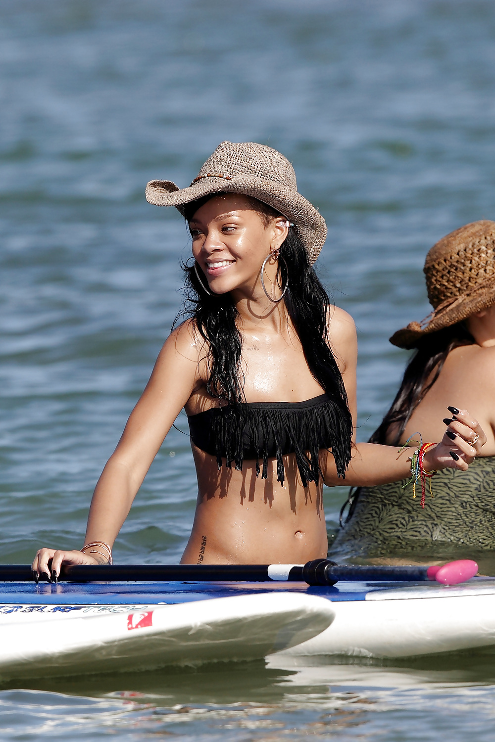 Rihanna black bikini FLAWLESS ASS #11857976