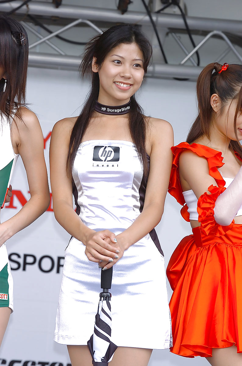 Japanische Grid-Girl-auf Der Strecke (3) #5737221