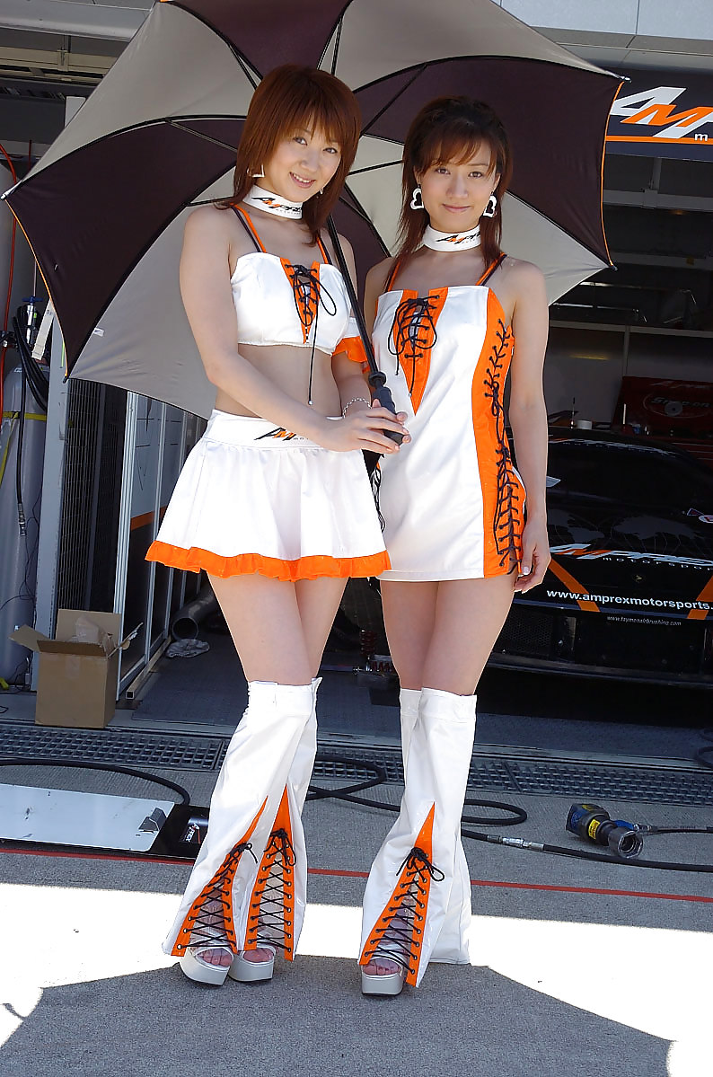Regine di razza giapponese in pista (3)
 #5737446