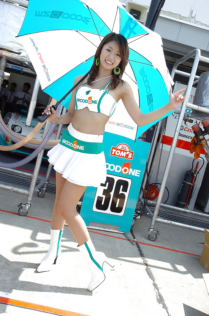 Reinas japonesas de la carrera en la pista (3)
 #5737578