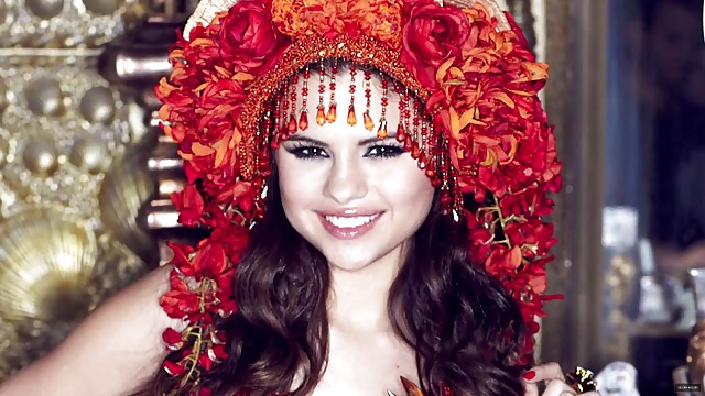 Selena Gomez 21 #16966033