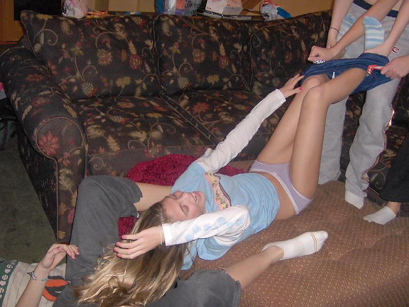 Mädchen, Die Pantsed #12061109