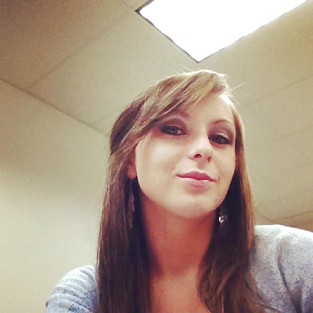 Faces to cum on
 #16195116