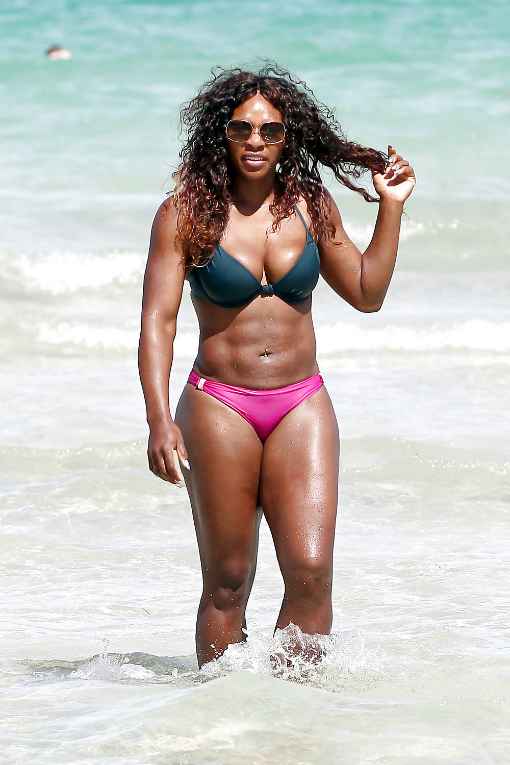 Serena Williams - wearing a bikini at a beach in Miami #5325565