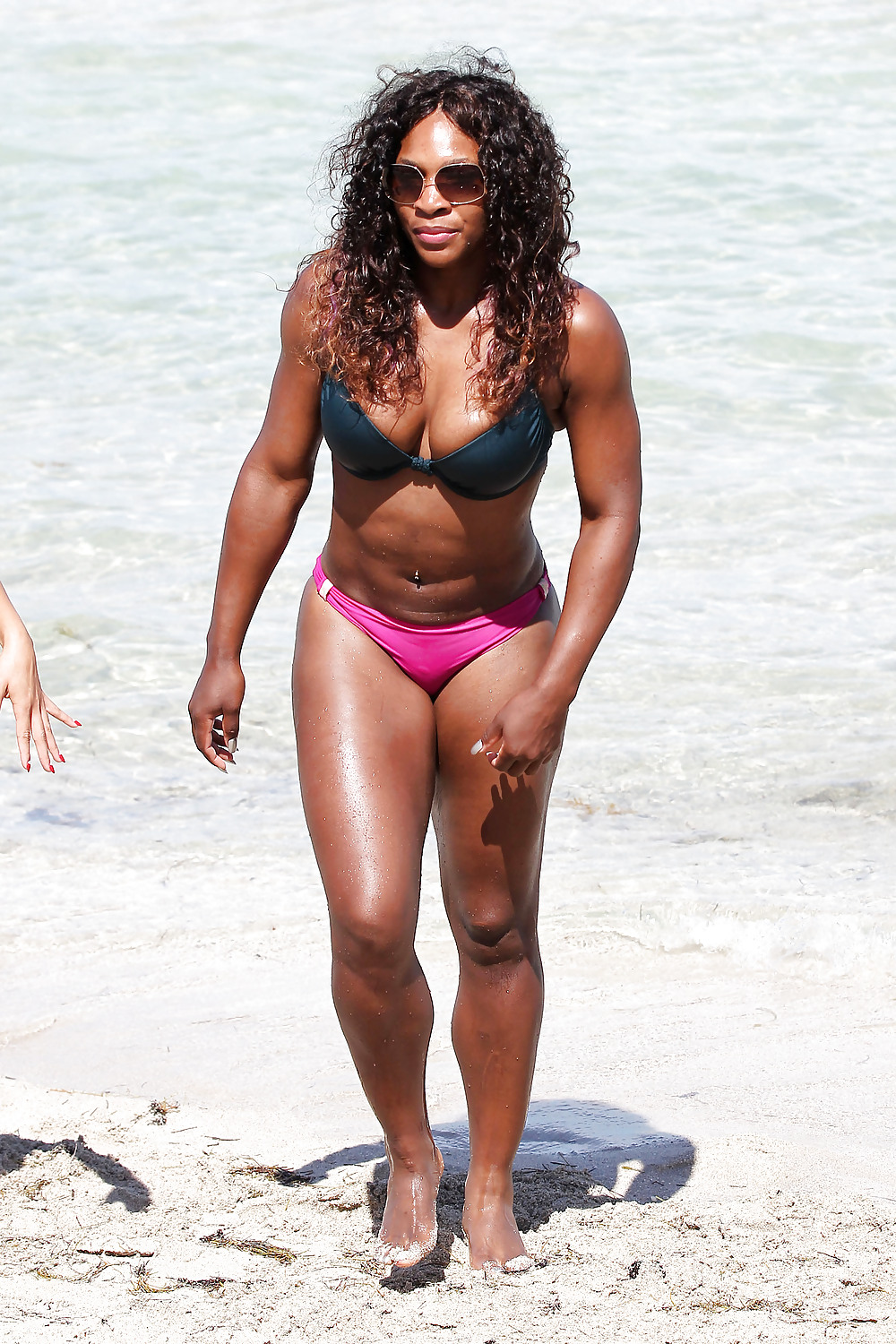 Serena williams - usando un bikini en una playa en miami
 #5325772