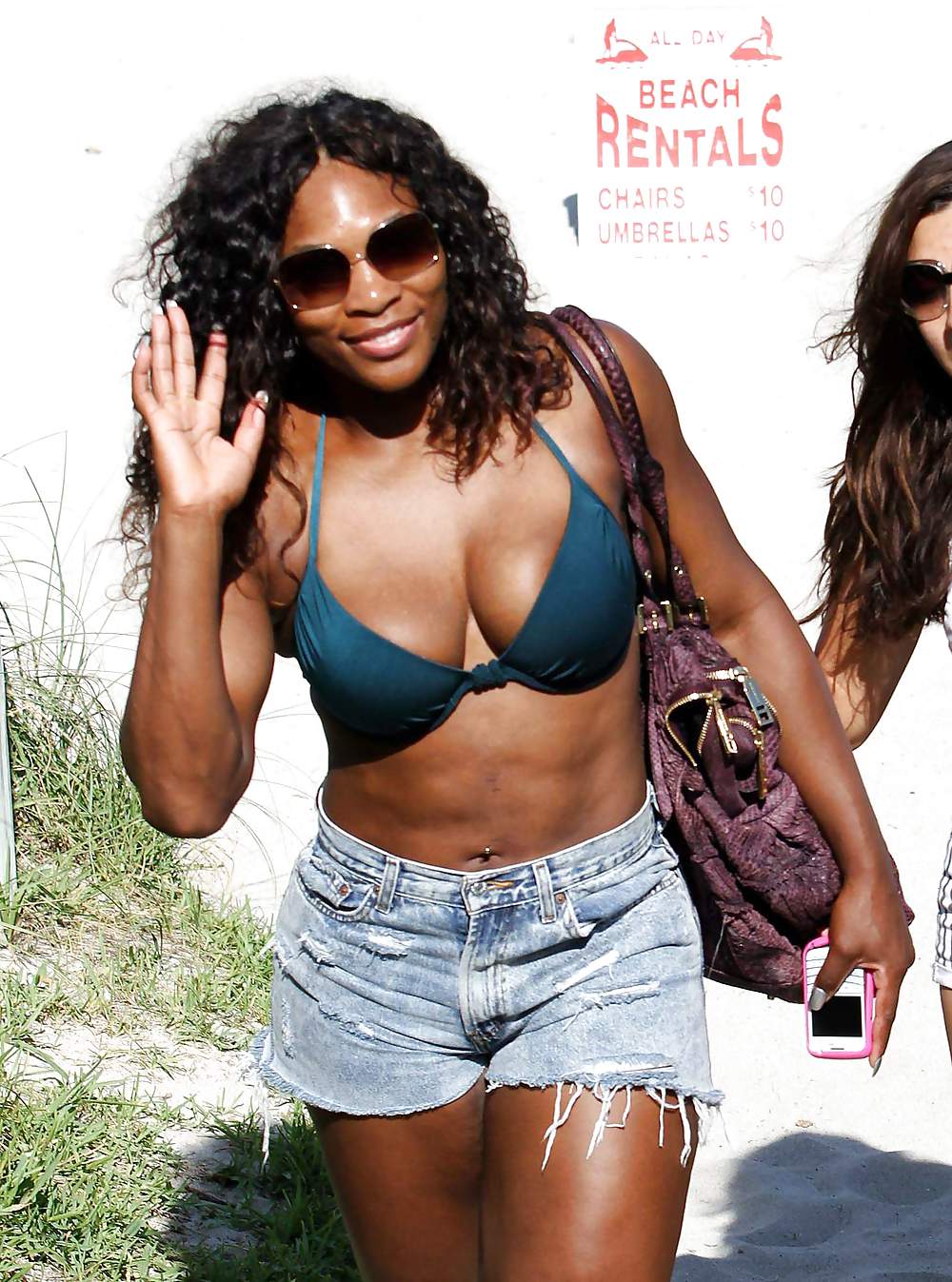 Serena williams - usando un bikini en una playa en miami
 #5325846