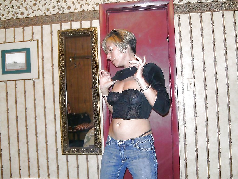 Queens in jeans LI #9374405